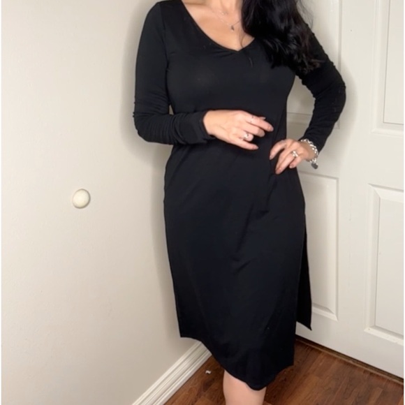 Like new- Black midi dress - Picture 7 of 9